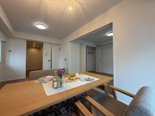 【神奈川県/横浜市戸塚区戸塚町】ヒルズ南戸塚プリメゾン 1号棟 LDK：右奥　洋室約6.2帖