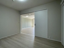 【神奈川県/横浜市戸塚区前田町】東戸塚前田町パーク・ホームズ 洋室：約6.1帖