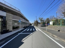 【神奈川県/横浜市戸塚区前田町】東戸塚前田町パーク・ホームズ 前面道路