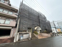 【神奈川県/横浜市戸塚区品濃町】東戸塚ガーデニアウエストヒルズ 外観：大規模修繕工事中　完了予定：2026年6月20日