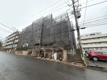 【神奈川県/横浜市戸塚区品濃町】東戸塚ガーデニアウエストヒルズ 外観：大規模修繕工事中　完了予定：2026年6月20日
