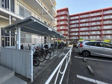【神奈川県/横浜市栄区長沼町】コープ野村戸塚長沼 駐輪場