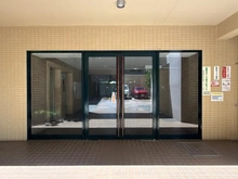 【神奈川県/横浜市戸塚区下倉田町】ブロードスクエア戸塚 ウエストコート エントランス
