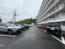 【神奈川県/横浜市戸塚区戸塚町】ベルシャトウ戸塚 弐番館 駐車場