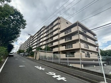 【神奈川県/横浜市戸塚区平戸町】コスモ東戸塚グランパルク A棟 外観