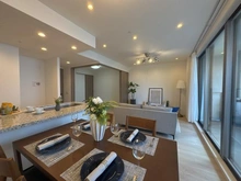 【神奈川県/横浜市戸塚区吉田町】ヴェレーナ戸塚グランガーデン リビング・ダイニング：※家具・調度品等は販売価格に含まれておりません
奥：洋室