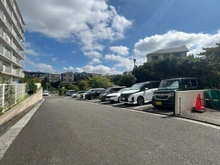 【神奈川県/横浜市港南区東永谷】サンヴェール上大岡 駐車場