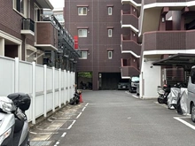 【神奈川県/横浜市戸塚区秋葉町】クオス戸塚レジデンシャルステージ バイク置場