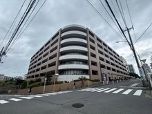 【神奈川県/横浜市戸塚区品濃町】ライオンズステージ横濱グランガレリア 外観