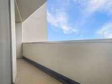 【神奈川県/横浜市保土ケ谷区境木本町】アトラスシアンズ東戸塚 バルコニー：北東側（洋室 約5.0帖・約6.5帖側）