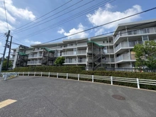 【神奈川県/横浜市戸塚区下倉田町】グリーンパーク戸塚ヒルズ イースト棟 外観