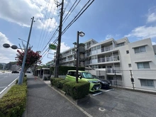 【神奈川県/横浜市戸塚区下倉田町】グリーンパーク戸塚ヒルズ イースト棟 外観