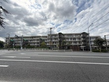 【神奈川県/横浜市戸塚区下倉田町】グリーンパーク戸塚ヒルズ イースト棟 外観