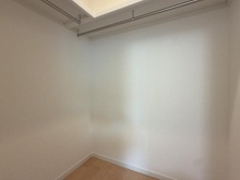 【神奈川県/横浜市南区高根町】ネオマイム横浜阪東橋 収納：洋室約7.3帖　ウォークインクローゼット