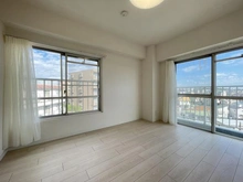 【神奈川県/横浜市港南区港南】キャッスル上大岡 洋室：約6.0帖