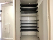 【神奈川県/横浜市港南区港南】キャッスル上大岡 玄関：収納スペース