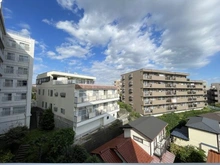 【神奈川県/横浜市港南区港南】キャッスル上大岡 眺望：室内からの