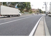 【神奈川県/横浜市保土ケ谷区権太坂】ソフトタウン保土ケ谷 前面道路