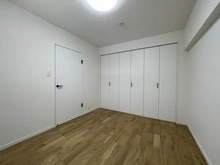 【神奈川県/横浜市保土ケ谷区権太坂】いずみプラザ保土ヶ谷 弐号館 サービスルーム（納戸）：約6.0帖