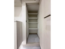 【神奈川県/横浜市戸塚区秋葉町】ニックハイム東戸塚第弐 収納：玄関