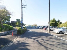 【神奈川県/横浜市戸塚区俣野町】県ドリームハイツ 15号棟 前面道路