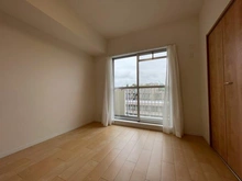 【神奈川県/横浜市戸塚区平戸町】緑の街 四号棟 洋室：約5.6帖