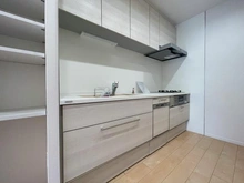 【神奈川県/横浜市戸塚区平戸町】緑の街 四号棟 キッチン