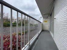 【神奈川県/横浜市戸塚区平戸町】緑の街 四号棟 バルコニー：内向き　南東側