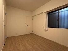 【神奈川県/横浜市南区別所】コスモ上大岡サニーウィング A棟 洋室：約6.8帖