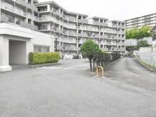 【神奈川県/横浜市戸塚区上矢部町】ストークマンション戸塚 外観