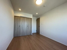 【神奈川県/横浜市戸塚区俣野町】県ドリームハイツ 18号棟 洋室：約6.5帖