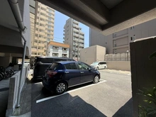 【大阪府/吹田市江坂町】進和江坂アーバンライフ 駐車場