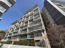 【大阪府/吹田市千里丘上】ルネシーズン千里の丘3番館 外観