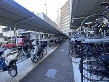 【大阪府/吹田市千里丘北】ミリカ・ヒルズII街区 E棟 駐輪場