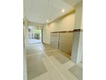 【大阪府/吹田市広芝町】デュアル江坂広芝町 エントランス