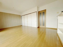【大阪府/吹田市広芝町】デュアル江坂広芝町 リビング・ダイニング