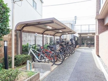 【大阪府/吹田市穂波町】クレステージ吹田 駐輪場