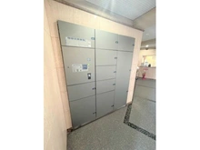 【大阪府/吹田市垂水町】ディオレ江坂 宅配BOX