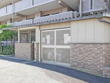 【大阪府/吹田市垂水町】ディオレ江坂 敷地内