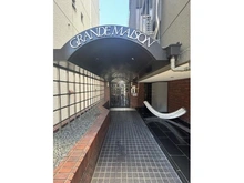 【大阪府/豊中市寺内】グランドメゾン緑地公園 エントランス