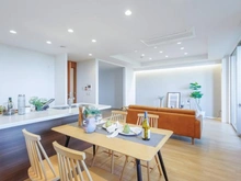 【大阪府/吹田市山田東】グランドメゾン万博公園南 LDK：※家具・調度品等は販売価格に含まれておりません