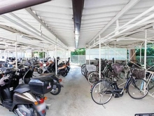 【大阪府/吹田市山田西】千里スカイハイツ 駐輪場