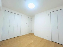 【大阪府/大阪市東淀川区東淡路】エバーグリーン淀川2号館 洋室