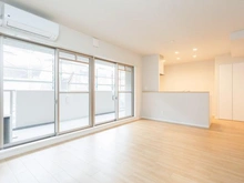 【大阪府/吹田市藤白台】エンゼルブレッサ千里藤白台 リビング・ダイニング