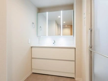 【大阪府/吹田市藤白台】エンゼルブレッサ千里藤白台 洗面所