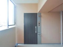 【大阪府/箕面市彩都粟生南】ジオ彩都いぶきの森 外観:お部屋入り口