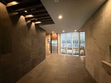 【大阪府/大阪市北区同心】プレサンスロジェ大阪同心 エントランス