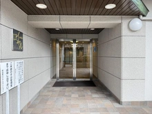 【大阪府/豊中市東寺内町】緑地東ロイヤルマンション アプローチ