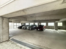 【大阪府/豊中市東寺内町】緑地東ロイヤルマンション 駐車場