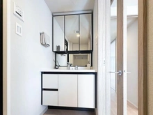 【大阪府/吹田市広芝町】リベール江坂 洗面所